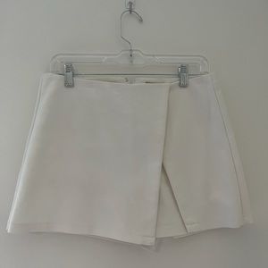 Brand: Gianni Bini | Size: Medium | Color: White